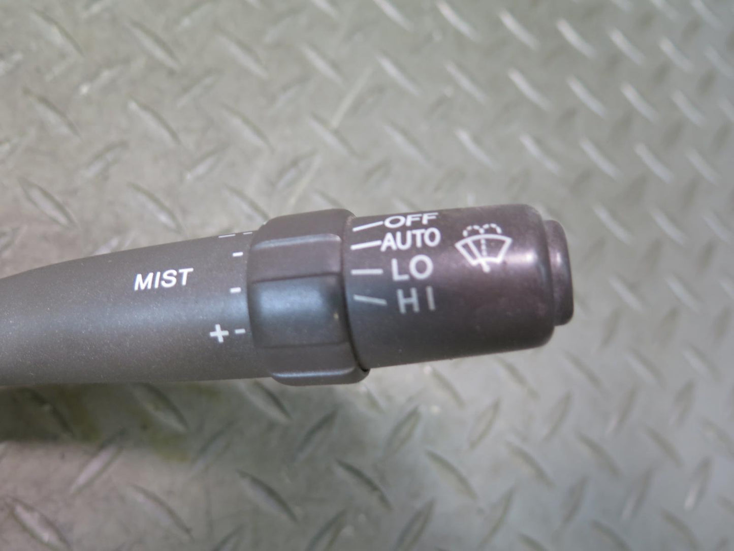 01-03 Lexus UCF30L LS430 Steering Column Turn Signal Headlight Wiper Switch OEM