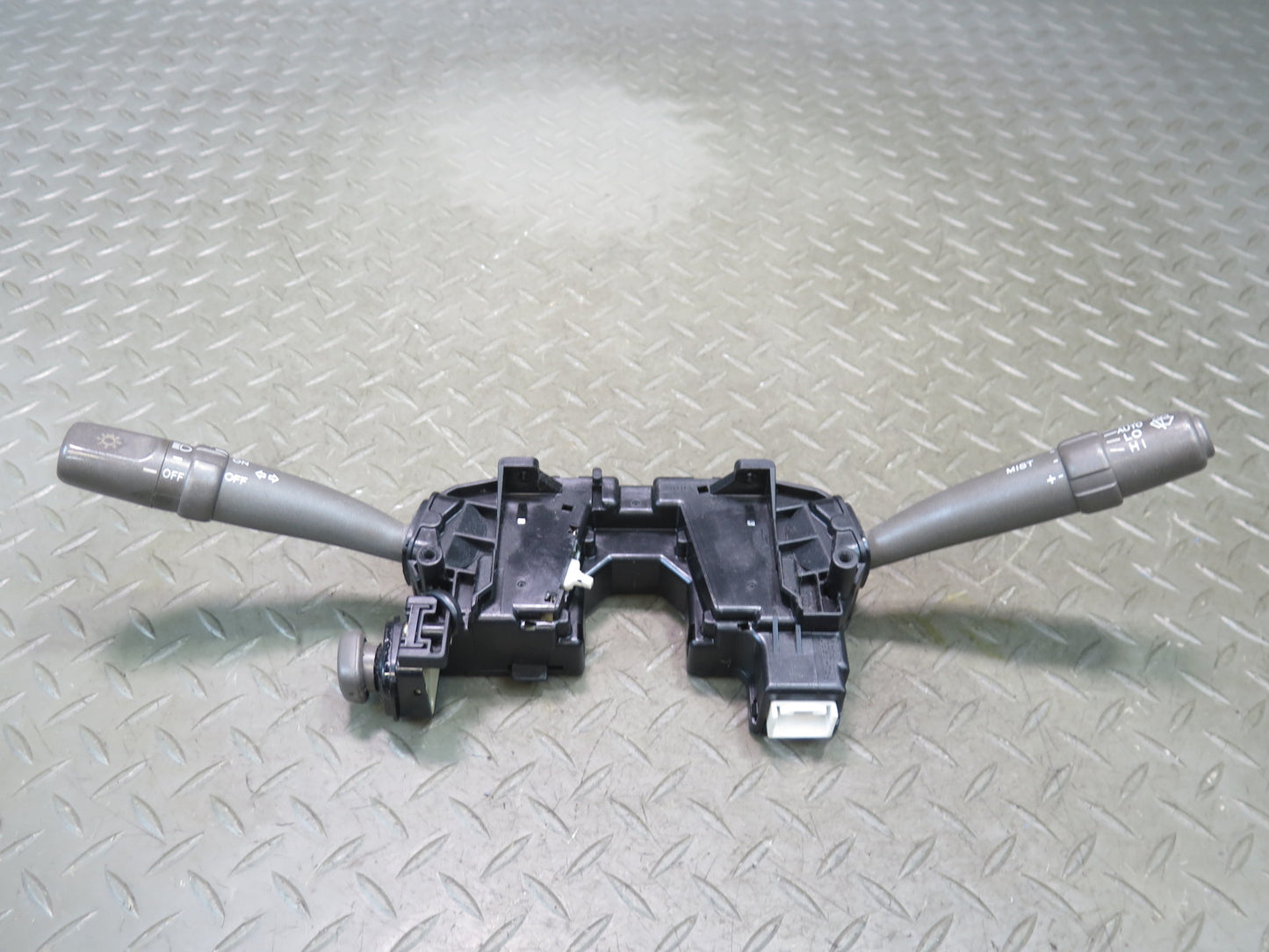 01-03 Lexus UCF30L LS430 Steering Column Turn Signal Headlight Wiper Switch OEM