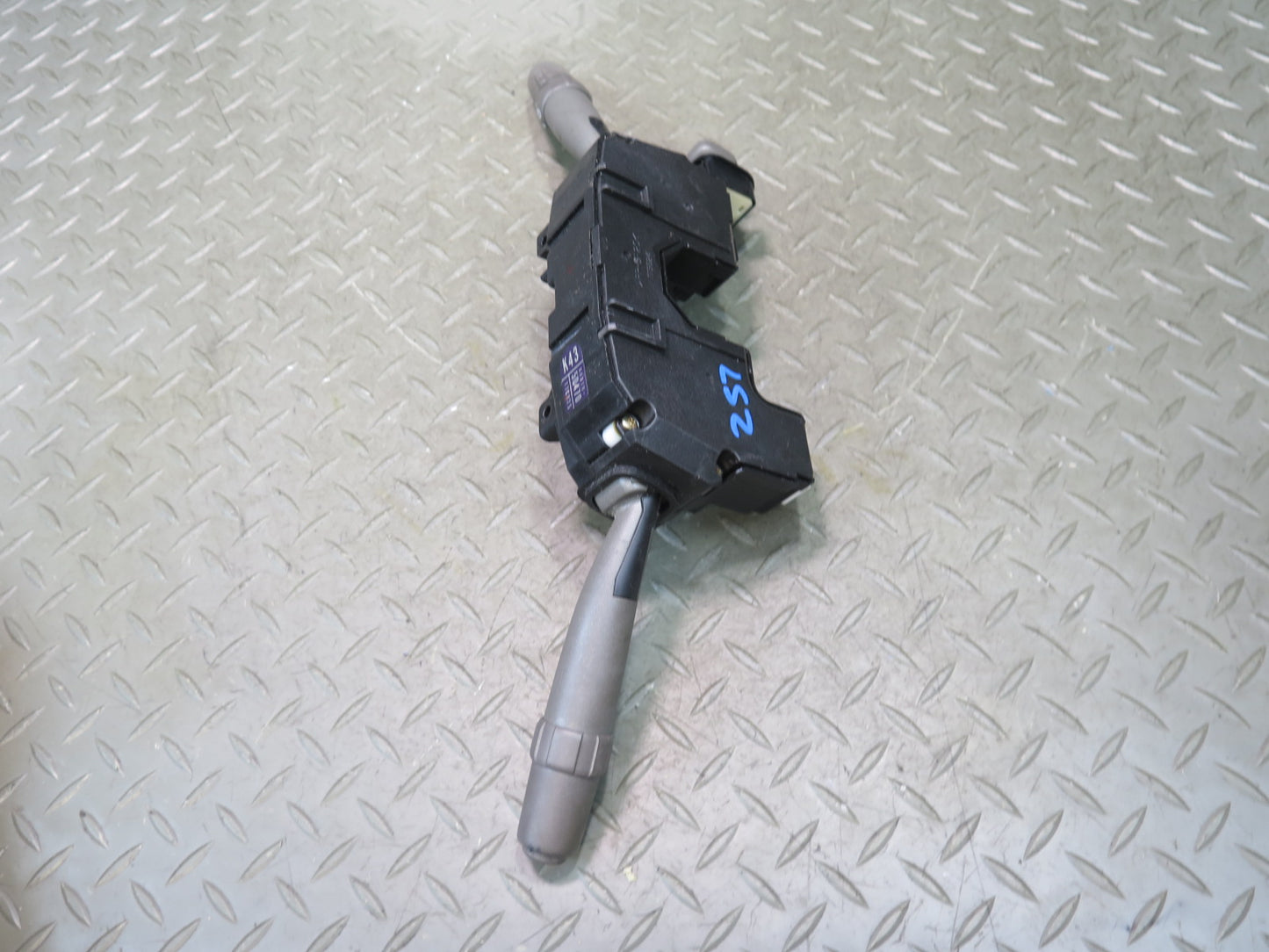 01-03 Lexus UCF30L LS430 Steering Column Turn Signal Headlight Wiper Switch OEM