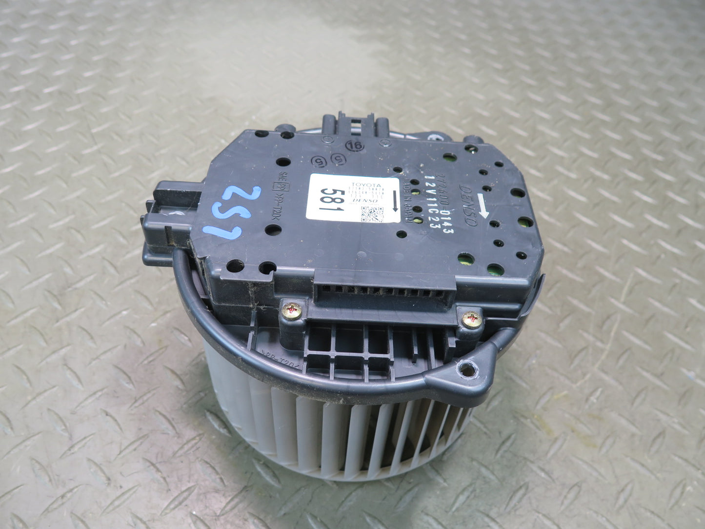 01-06 Lexus UCF30L LS430 A/C Heater Blower Motor Fan 87103-50070 OEM