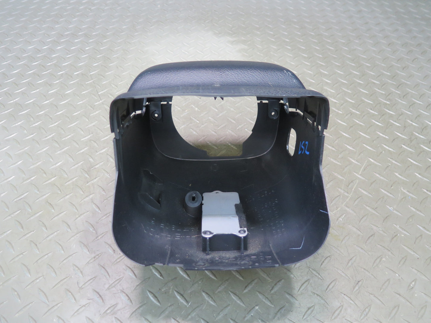 01-06 Lexus UCF30L LS430 Steering Column Upper & Lower Trim Cover Panel Set OEM