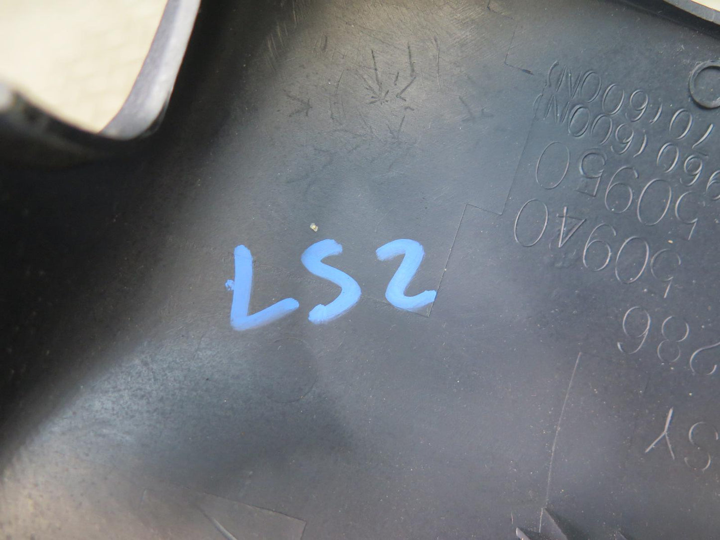 01-06 Lexus UCF30L LS430 Steering Column Upper & Lower Trim Cover Panel Set OEM