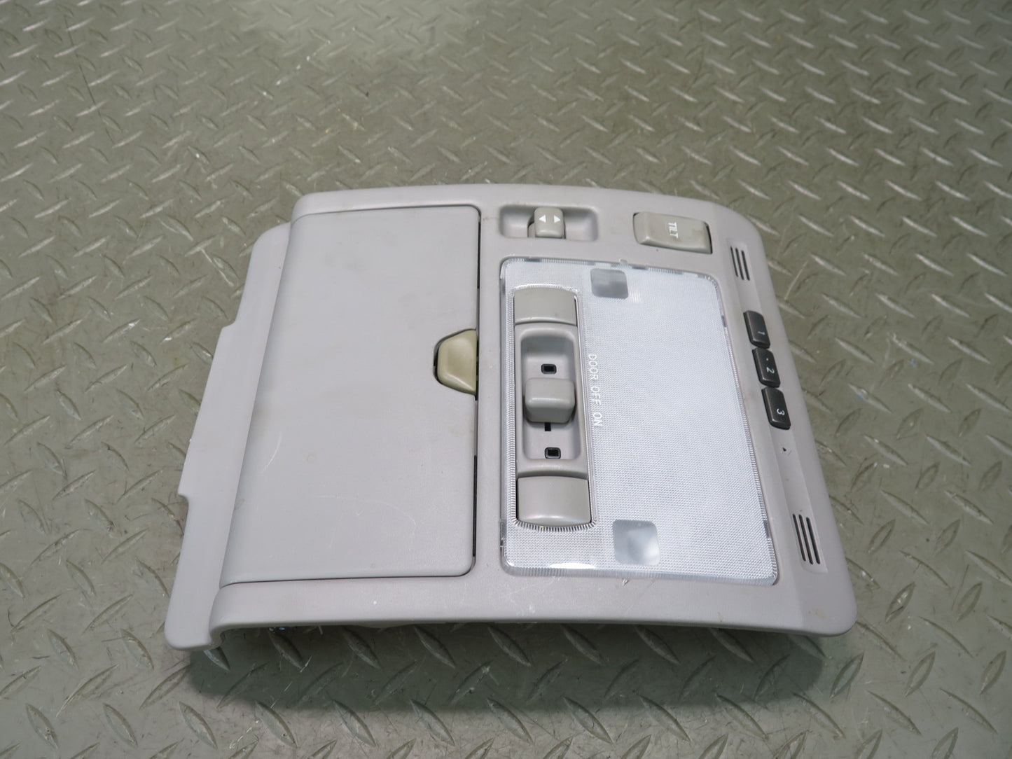 01-03 Lexus UCF30L LS430 Front Overhead Console Dome Reading Light w Sunroof OEM