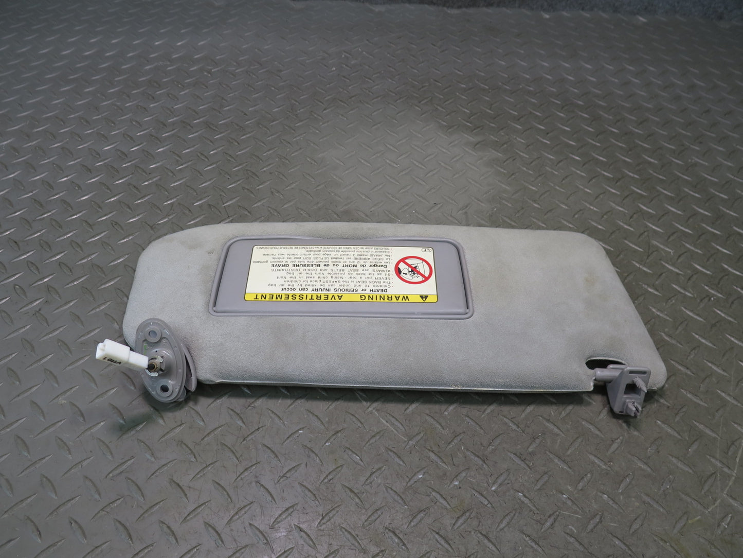 01-06 Lexus UCF30L LS430 Set of 2 Front Left & Right Sun Visor OEM