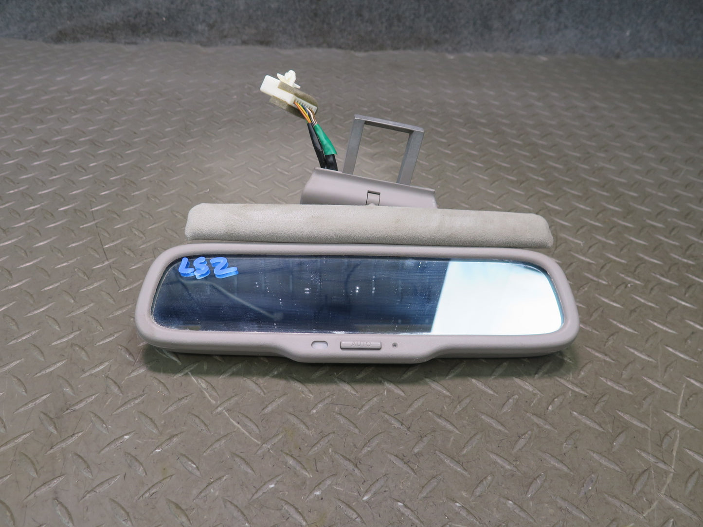 01-03 Lexus UCF30L LS430 Auto Dimming Interior Rear View Mirror w Sun Visor OEM