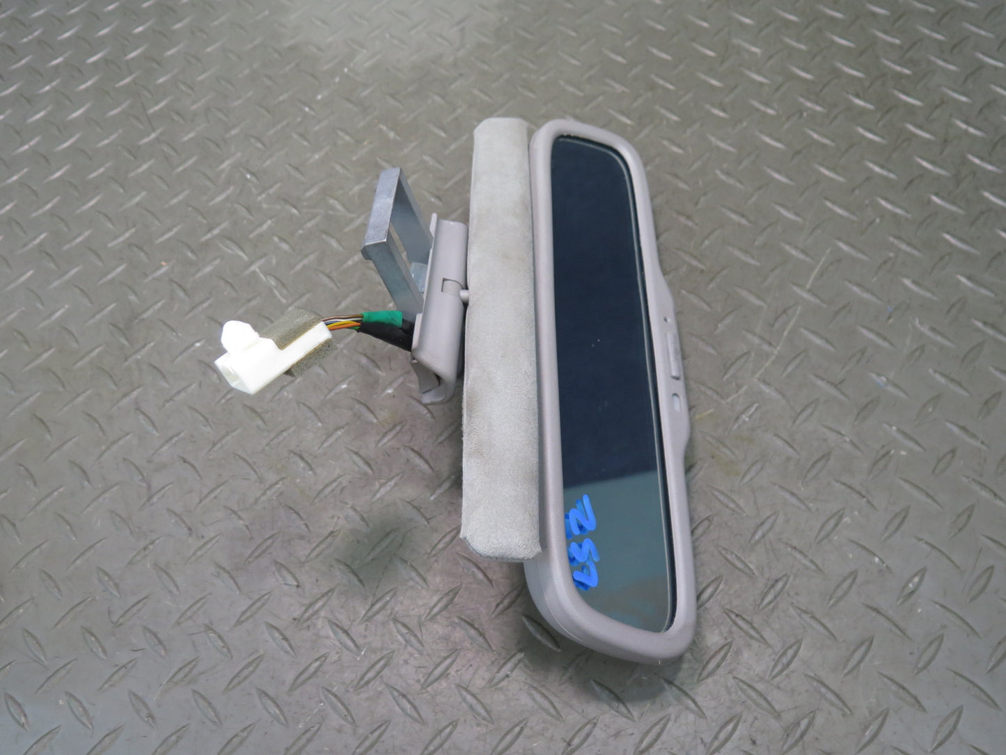 01-03 Lexus UCF30L LS430 Auto Dimming Interior Rear View Mirror w Sun Visor OEM
