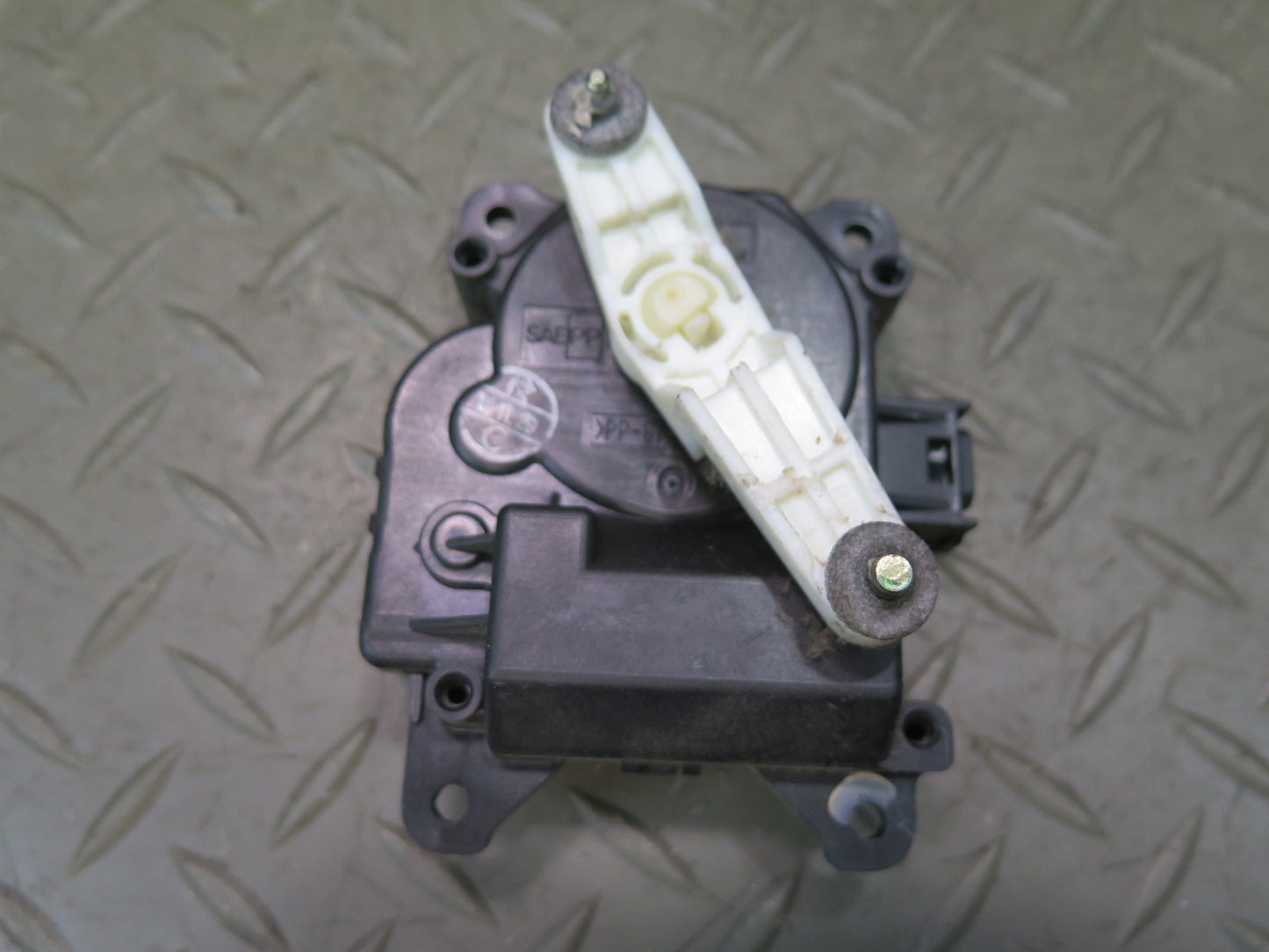 01-06 Lexus UCF30L LS430 Set of 7 A/C Heater Flap Door Actuator Motor OEM