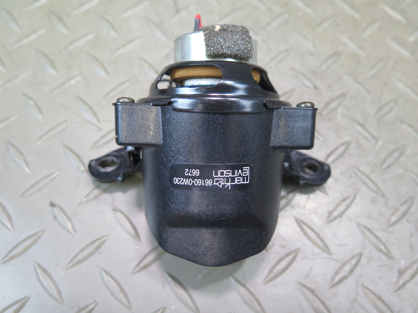 01-06 Lexus UCF30L LS430 Mark Levinson Left & Right Door Tweeter Speaker Set OEM
