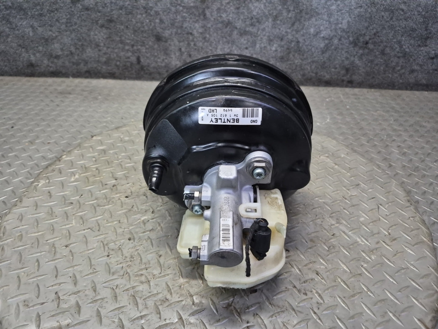 03-10 Bentley Continental GT Brake Master Cylinder Booster Fluid Reservoir Tank