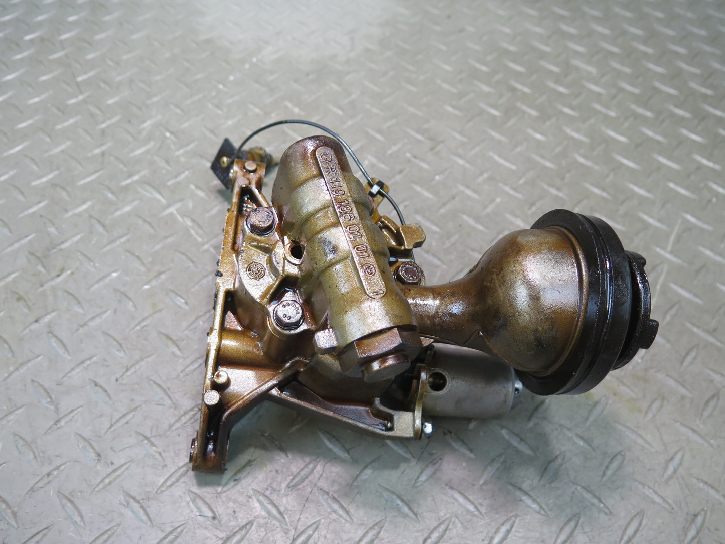 96-98 Mercedes R129 SL500 M119 Engine Motor Oil Pump 1191860401 OEM
