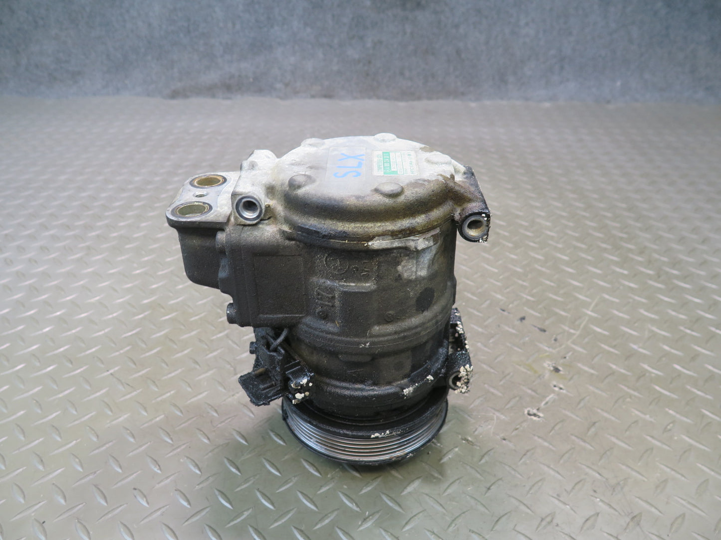 96-98 Mercedes R129 Sl-class A/C Air Condition Compressor 0002342011 OEM