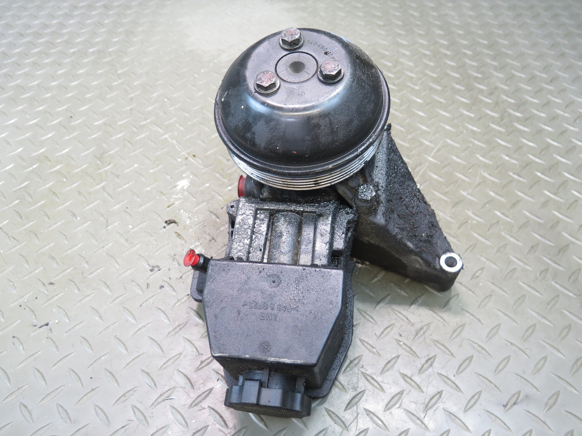 96-98 Mercedes R129 SL500 Power Steering Pump w Support Bracket OEM