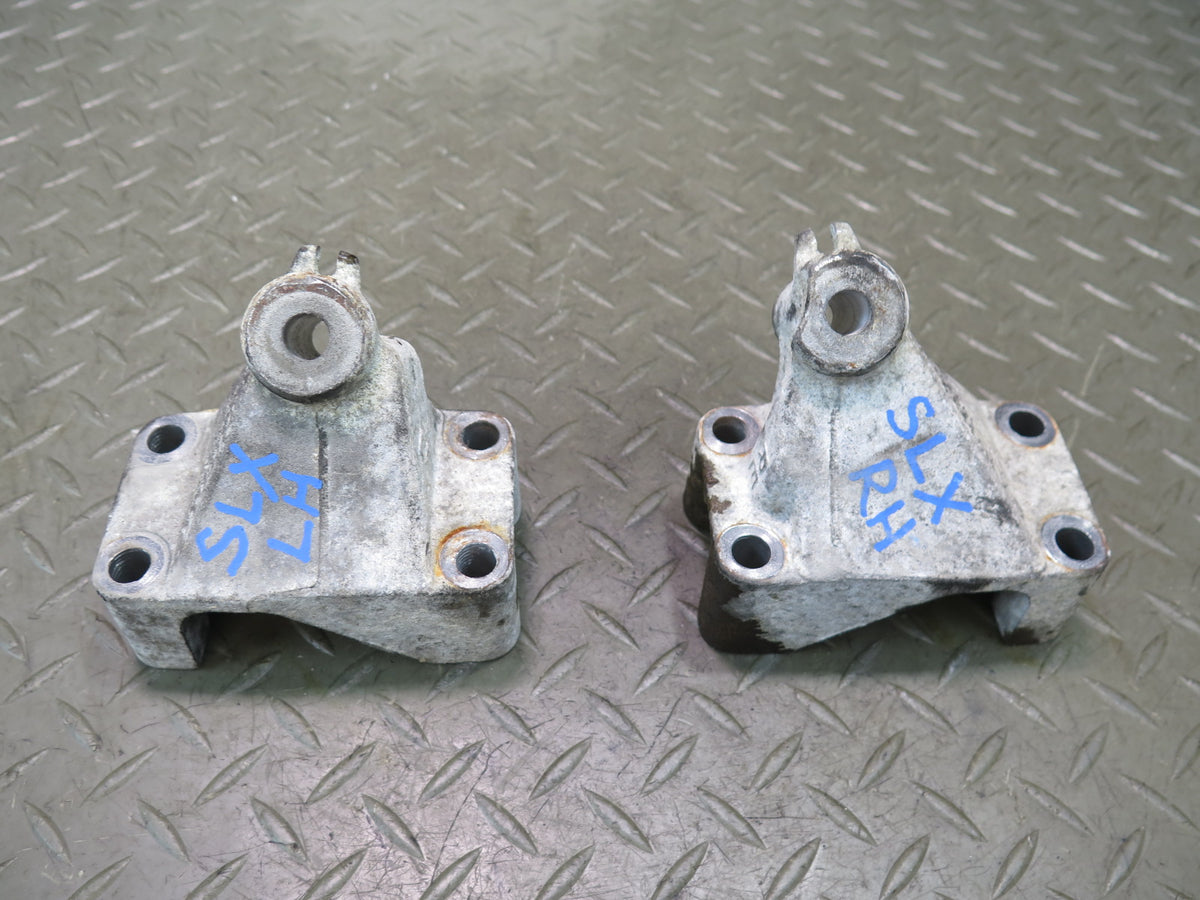 96-98 Mercedes R129 SL500 M119 Set of 2 Left & Right Engine Motor Mount OEM
