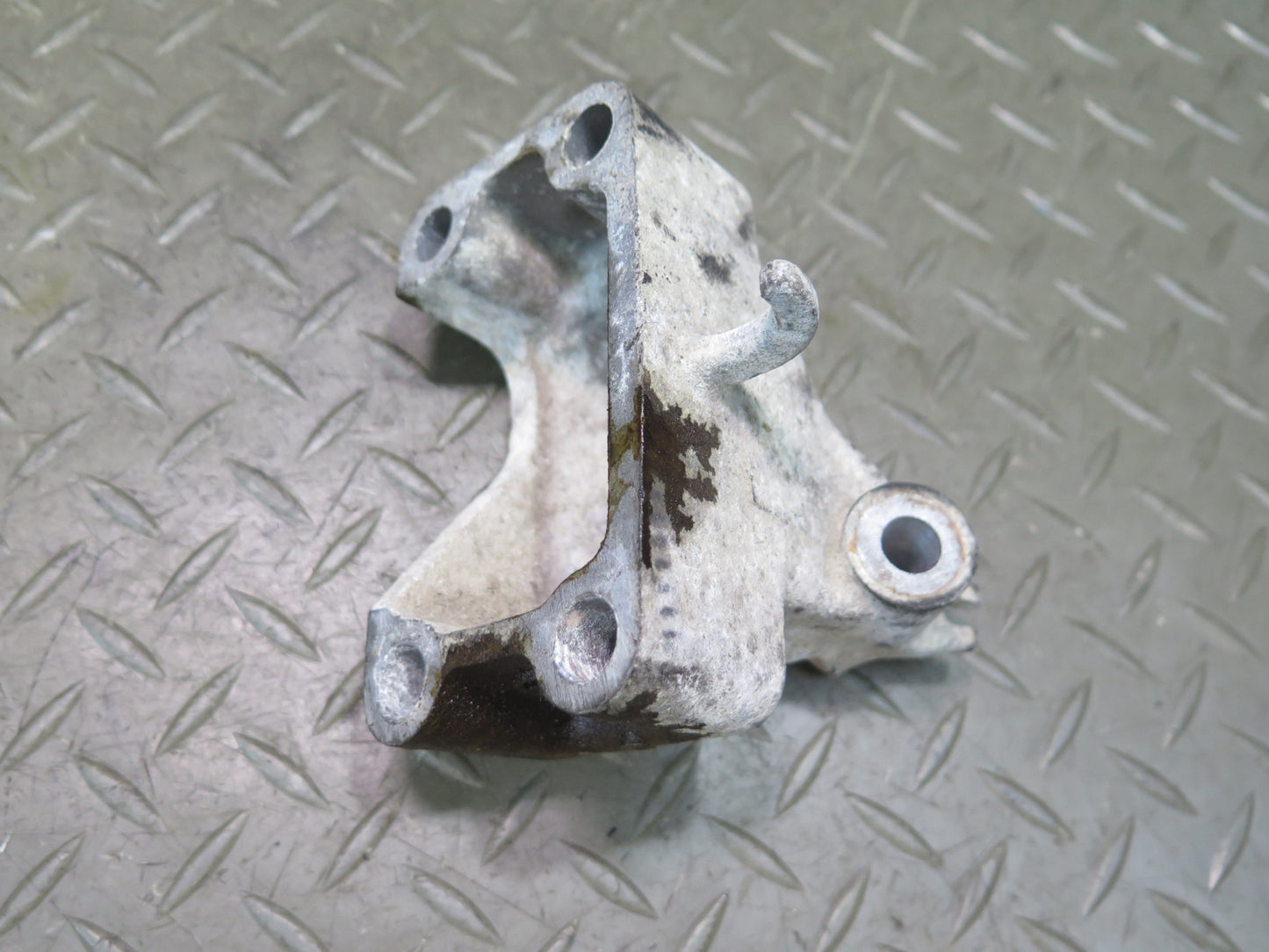 96-98 Mercedes R129 SL500 M119 Set of 2 Left & Right Engine Motor Mount OEM
