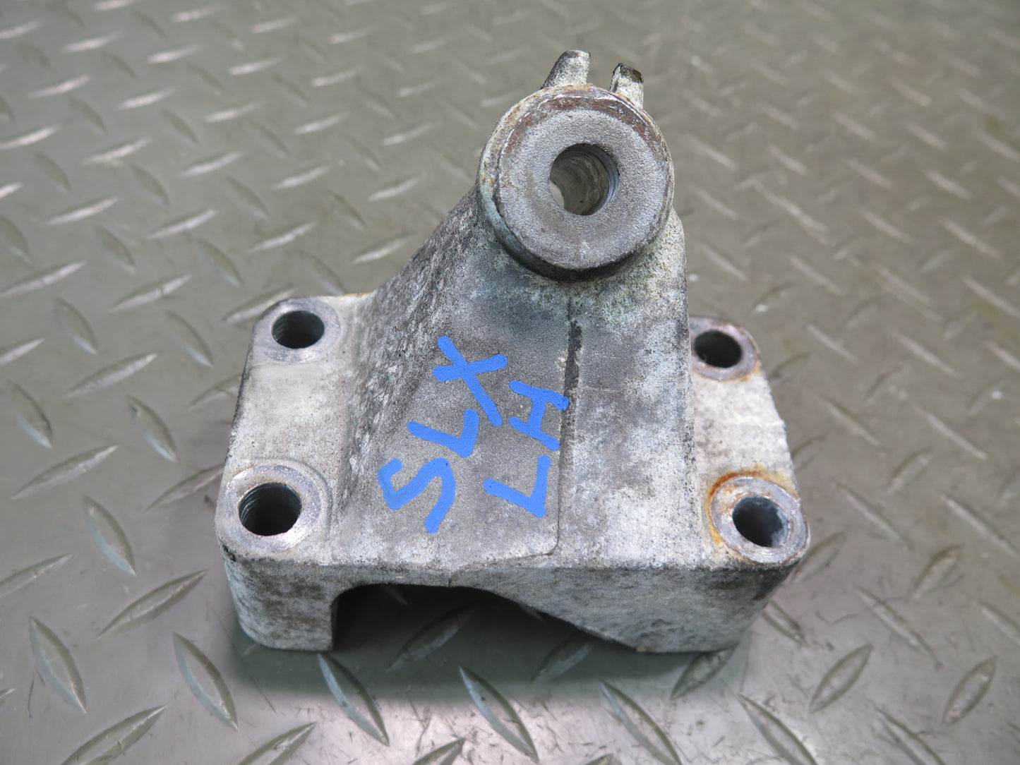 96-98 Mercedes R129 SL500 M119 Set of 2 Left & Right Engine Motor Mount OEM