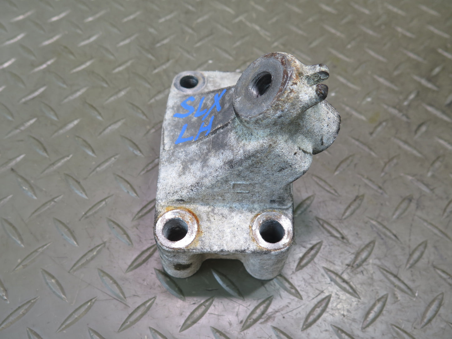 96-98 Mercedes R129 SL500 M119 Set of 2 Left & Right Engine Motor Mount OEM