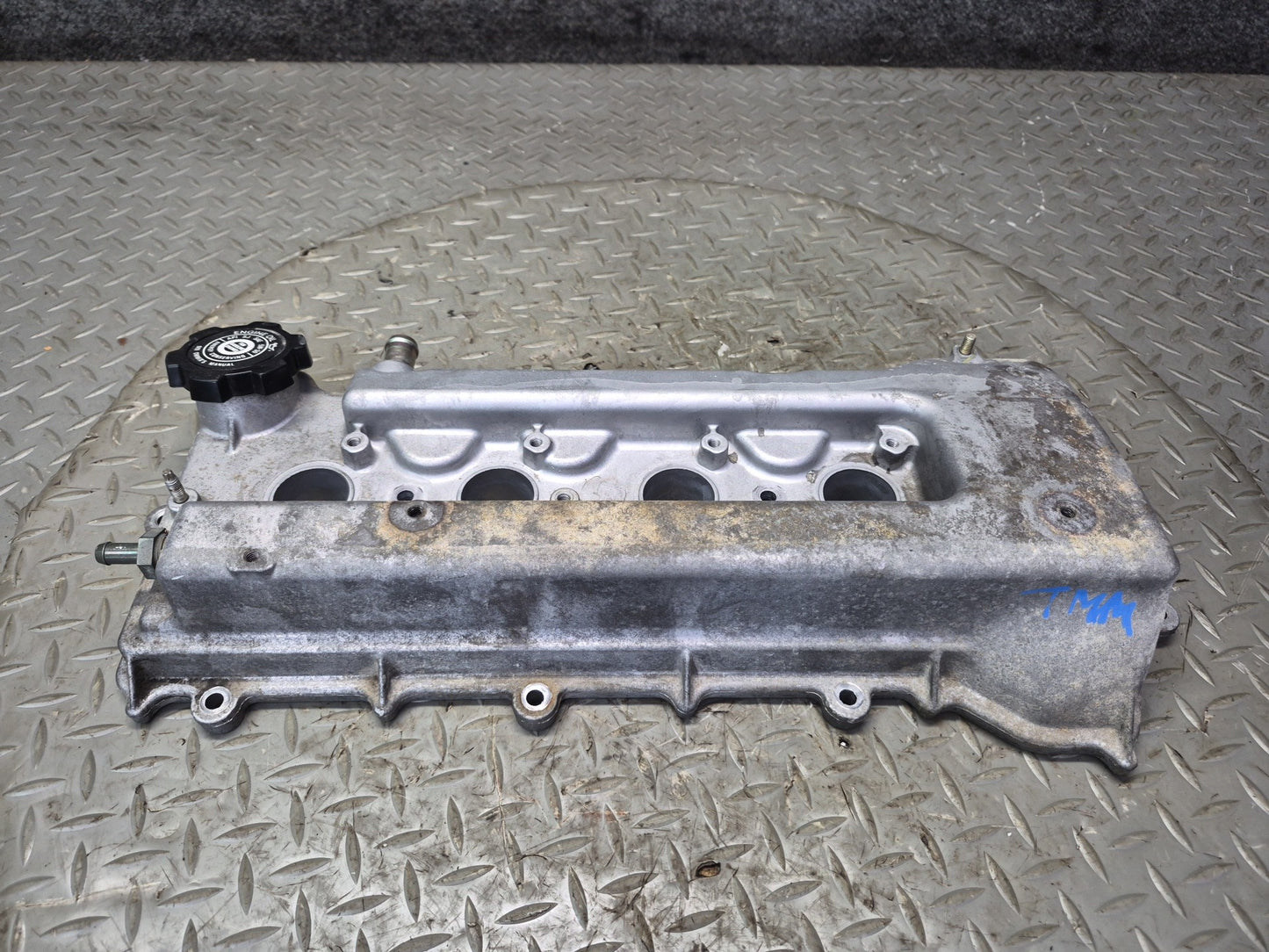 00-02 Toyota ZZW30L MR2 Spyder 1.8L 1ZZFE Engine Cylinder Head Cover w Cap OEM