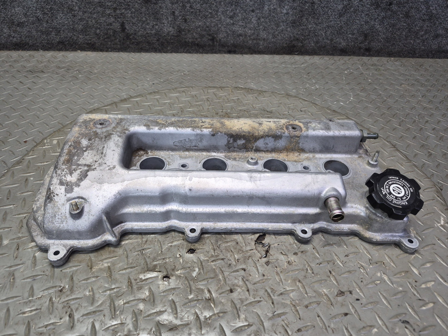 00-02 Toyota ZZW30L MR2 Spyder 1.8L 1ZZFE Engine Cylinder Head Cover w Cap OEM