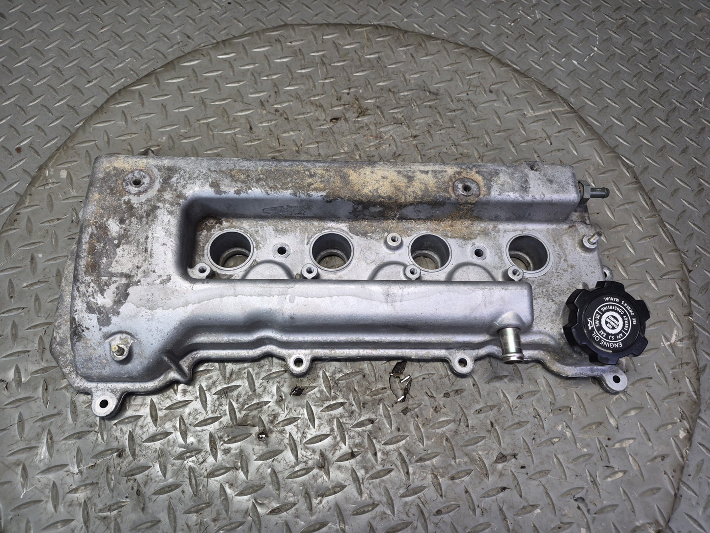00-02 Toyota ZZW30L MR2 Spyder 1.8L 1ZZFE Engine Cylinder Head Cover w Cap OEM