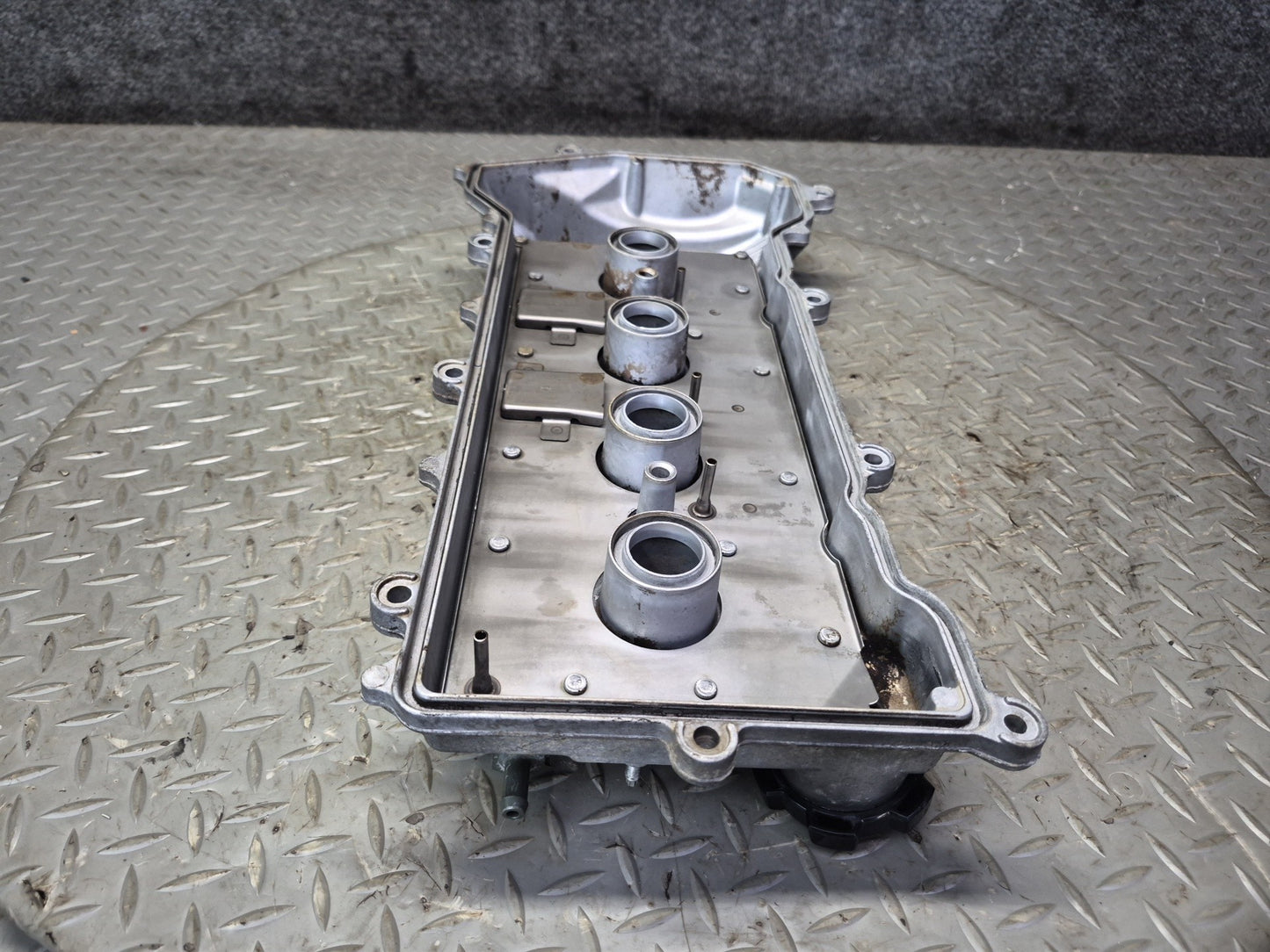 00-02 Toyota ZZW30L MR2 Spyder 1.8L 1ZZFE Engine Cylinder Head Cover w Cap OEM