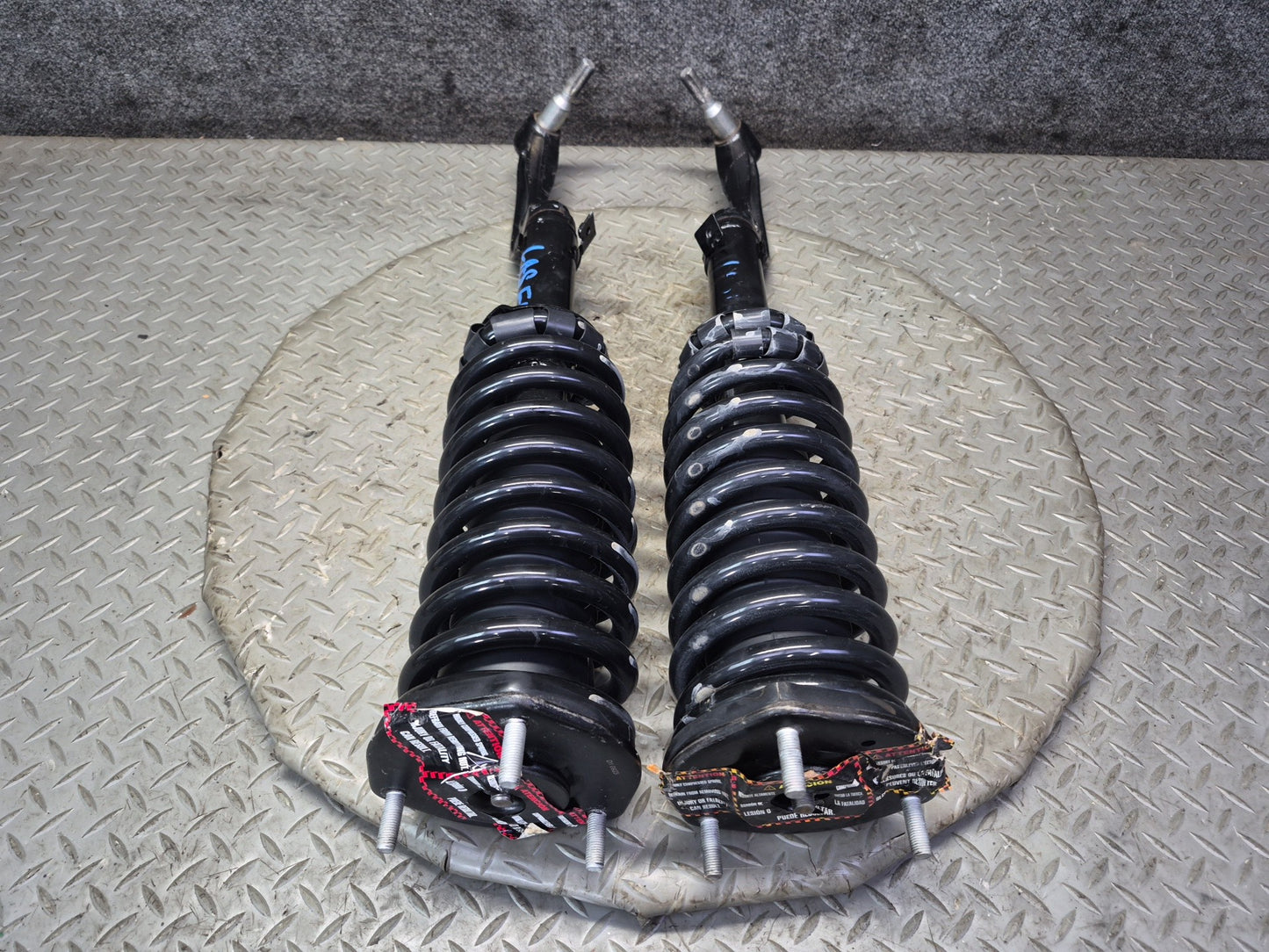 08-17 Lexus LS600h AWD Set of 2 FCS Front Strut Shock Absorber w Forks
