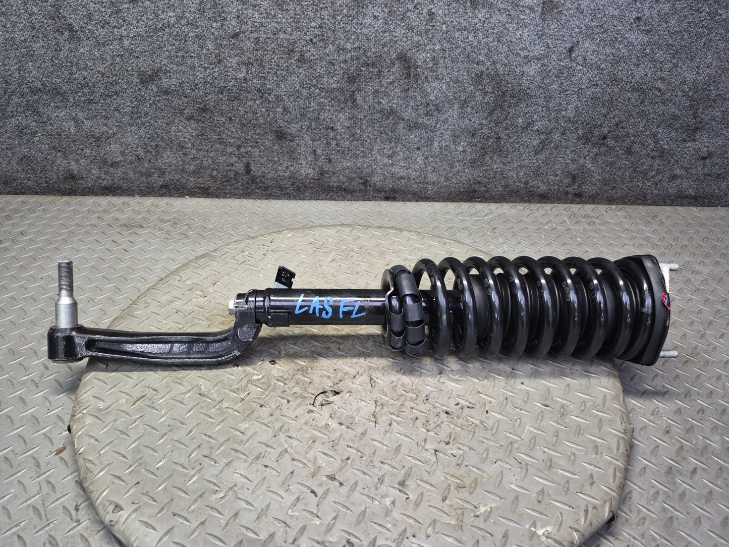 08-17 Lexus LS600h AWD Set of 2 FCS Front Strut Shock Absorber w Forks