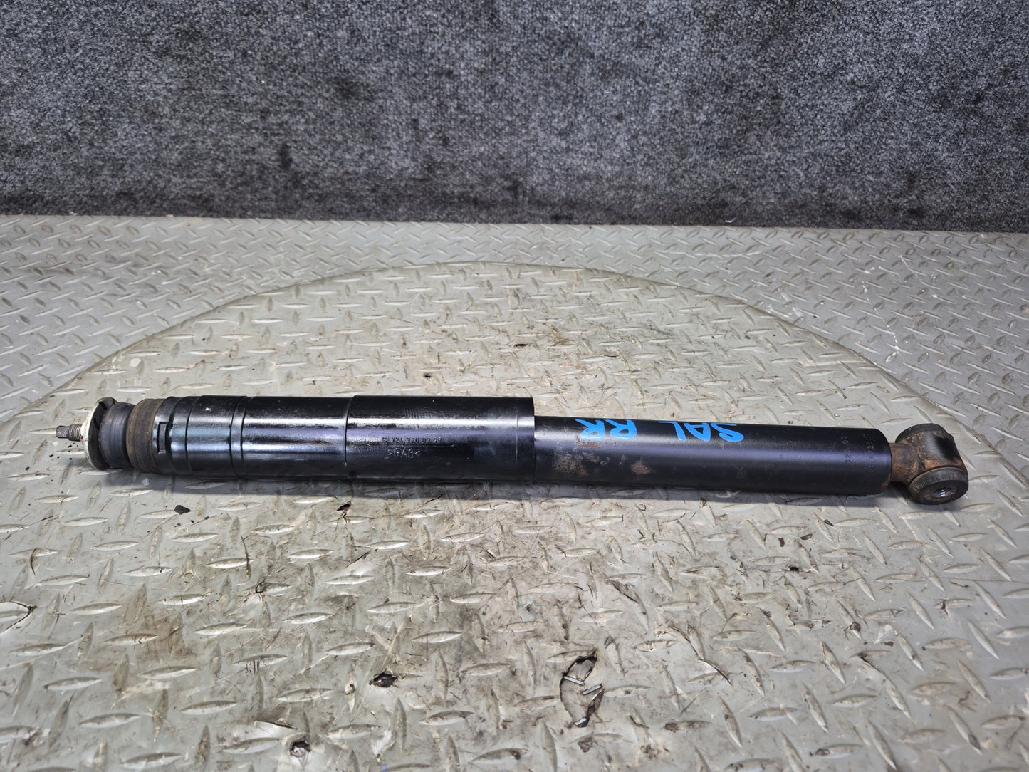 96-02 Mercedes R129 SL500 RWD Set of 2 Rear Strut Shock Absorber OEM