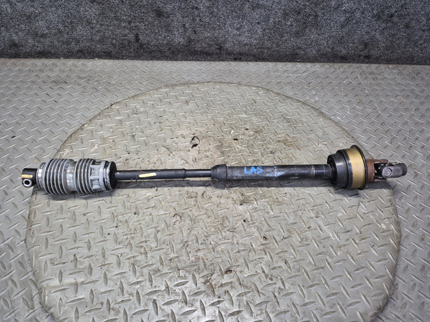 07-17 Lexus UVF46L LS600h LS460 Steering Column Intermediate Linkage Shaft OEM