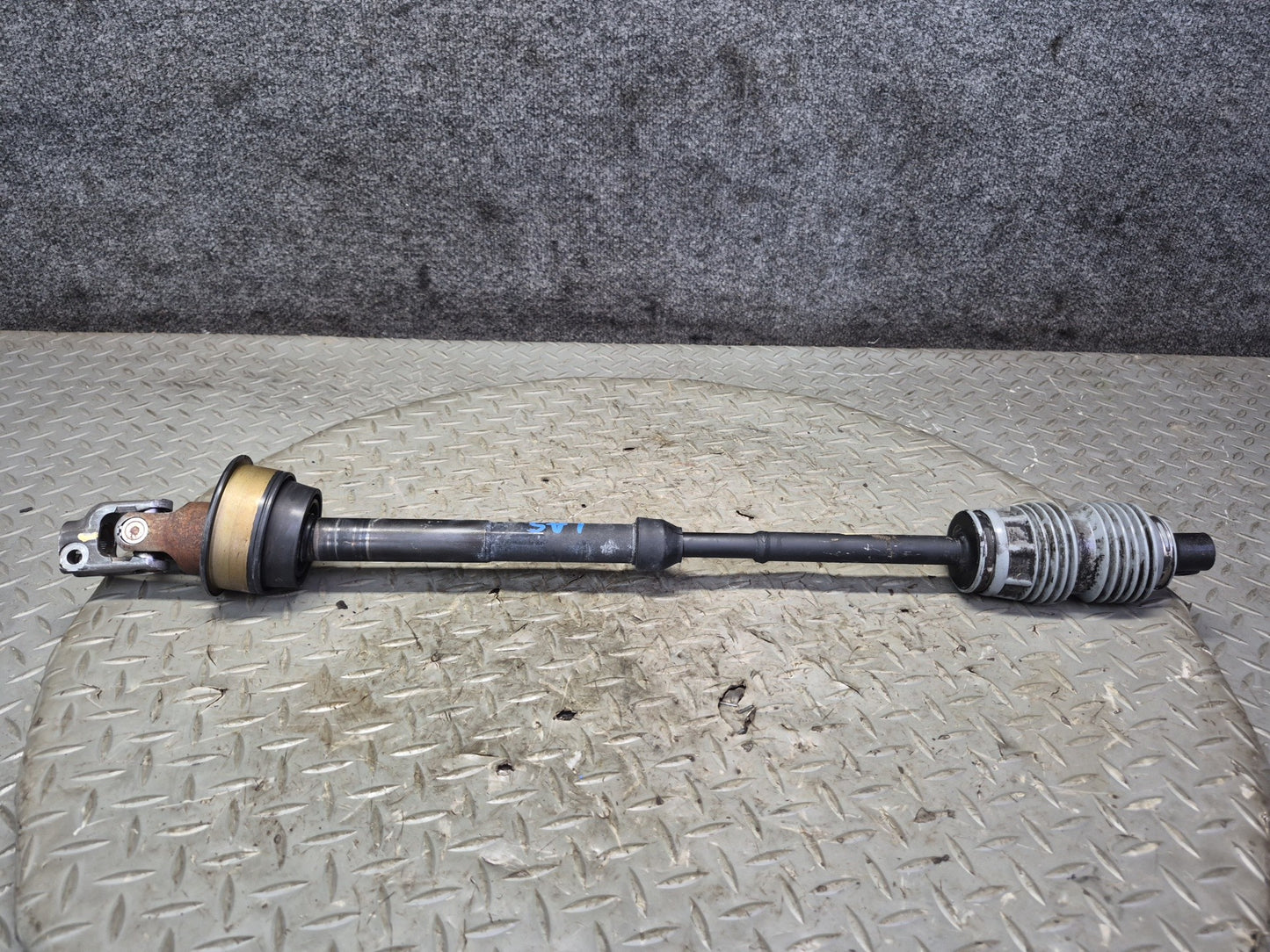 07-17 Lexus UVF46L LS600h LS460 Steering Column Intermediate Linkage Shaft OEM