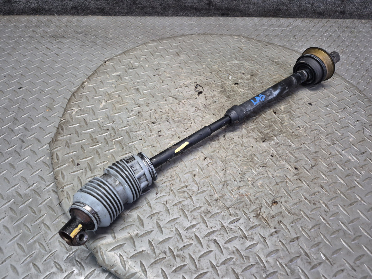 07-17 Lexus UVF46L LS600h LS460 Steering Column Intermediate Linkage Shaft OEM
