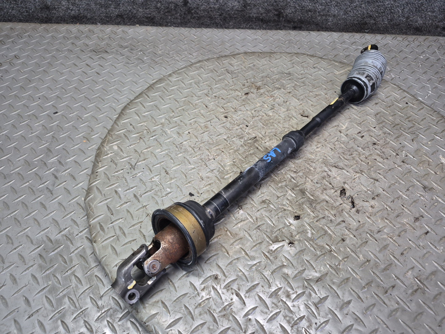 07-17 Lexus UVF46L LS600h LS460 Steering Column Intermediate Linkage Shaft OEM