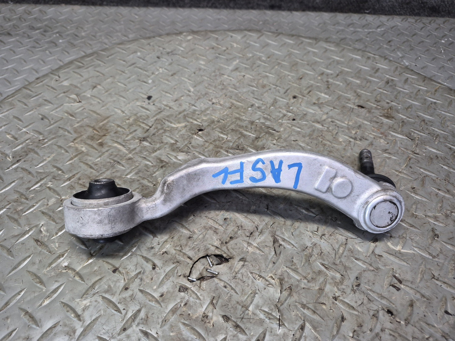 07-12 Lexus UVF46L LS600h LS460 AWD Set of 2 Front Left Upper Control Arm OEM