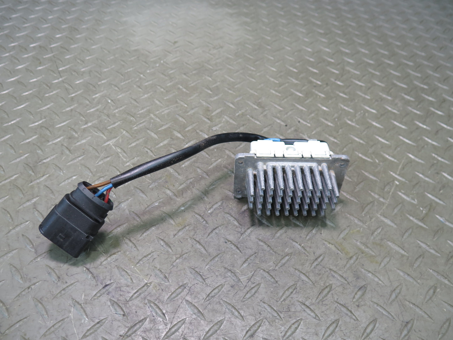 03-10 Bentley Continental GT A/C Heater Blower Motor Fan Resistor