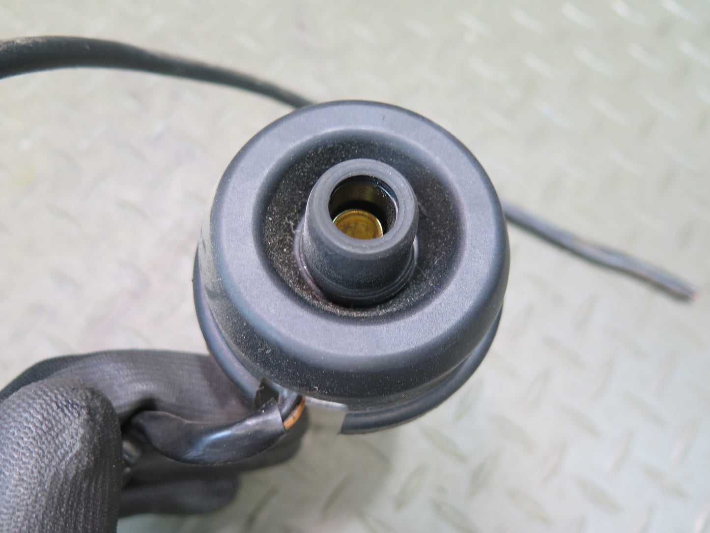 1985-1986 Porsche 928 S 5.0L V8 Engine Motor Ignition Coil