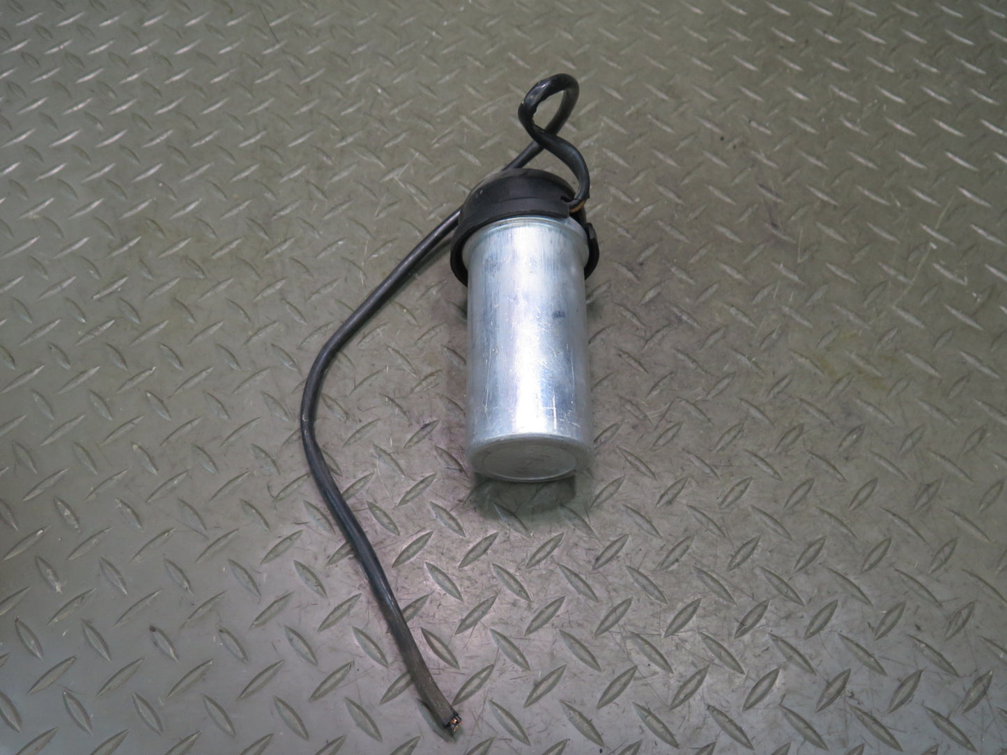 1985-1986 Porsche 928 S 5.0L V8 Engine Motor Ignition Coil