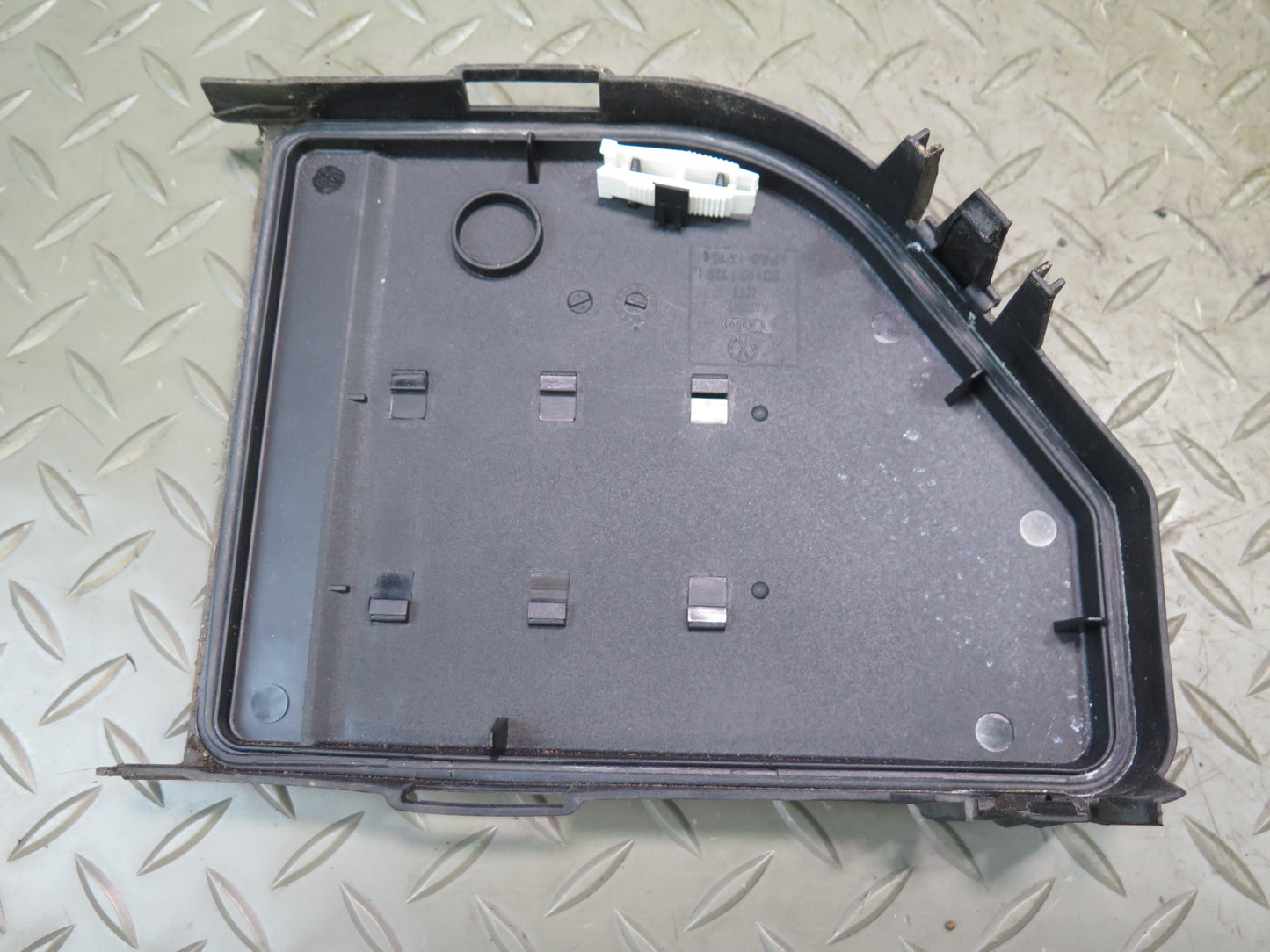 03-10 Bentley Continental GT Engine Bay Fuse Relay Box Module
