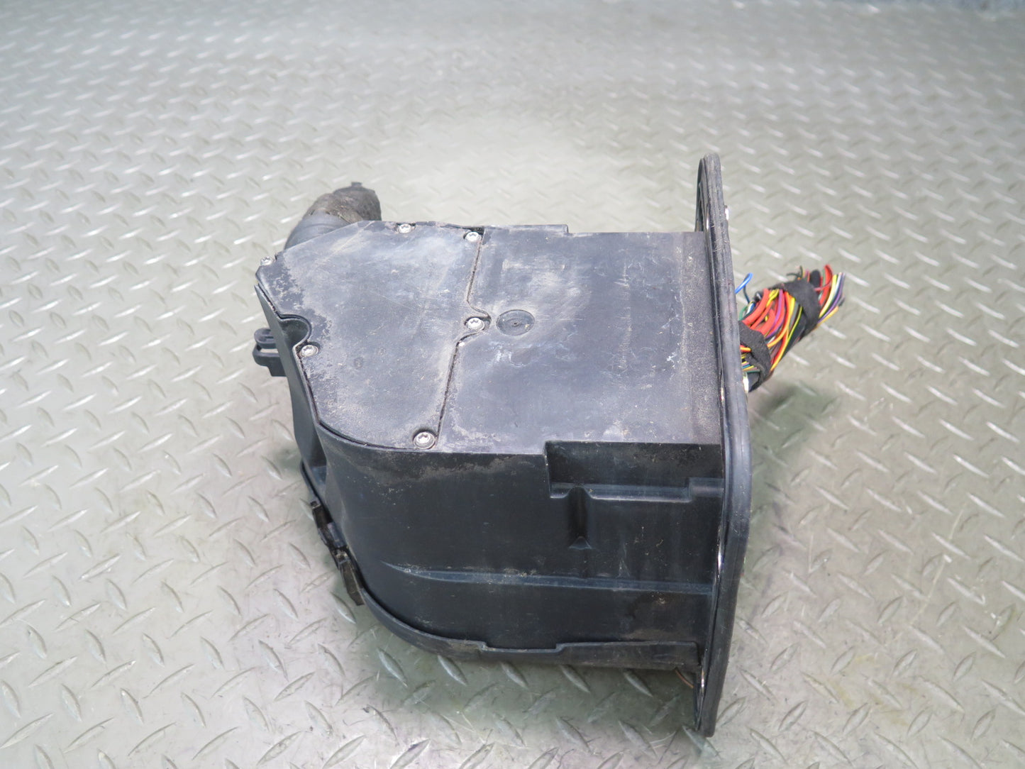 03-10 Bentley Continental GT Engine Bay Fuse Relay Box Module