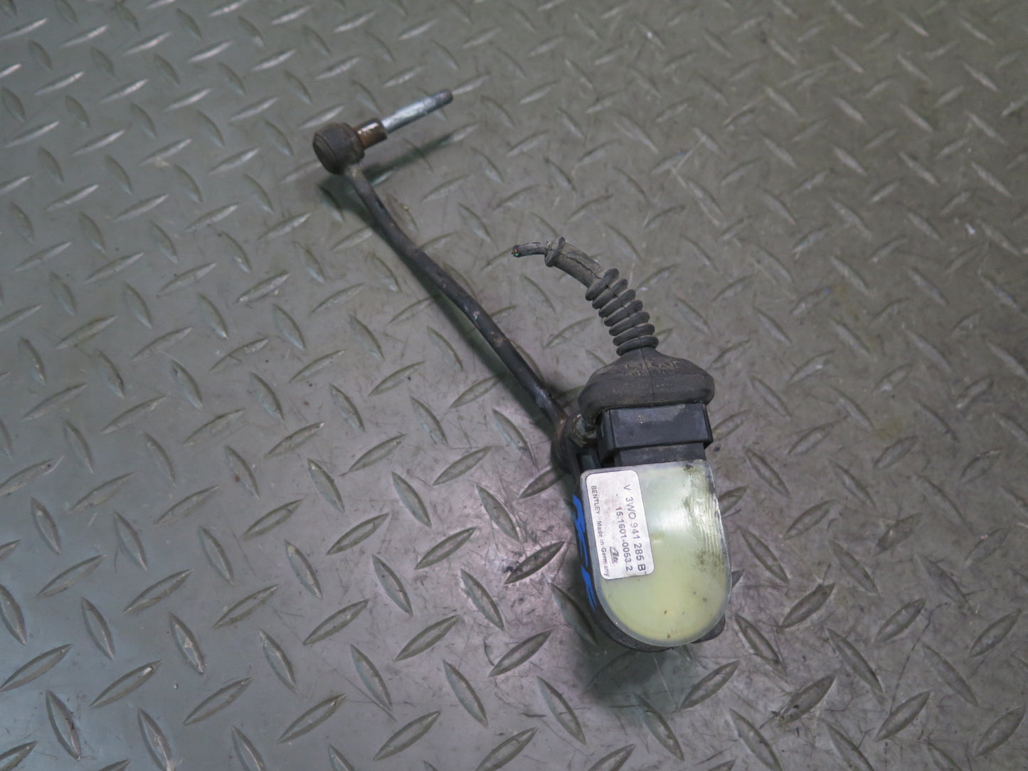 03-10 Bentley Continental GT Front Suspension Height Level Sensor Set of 2