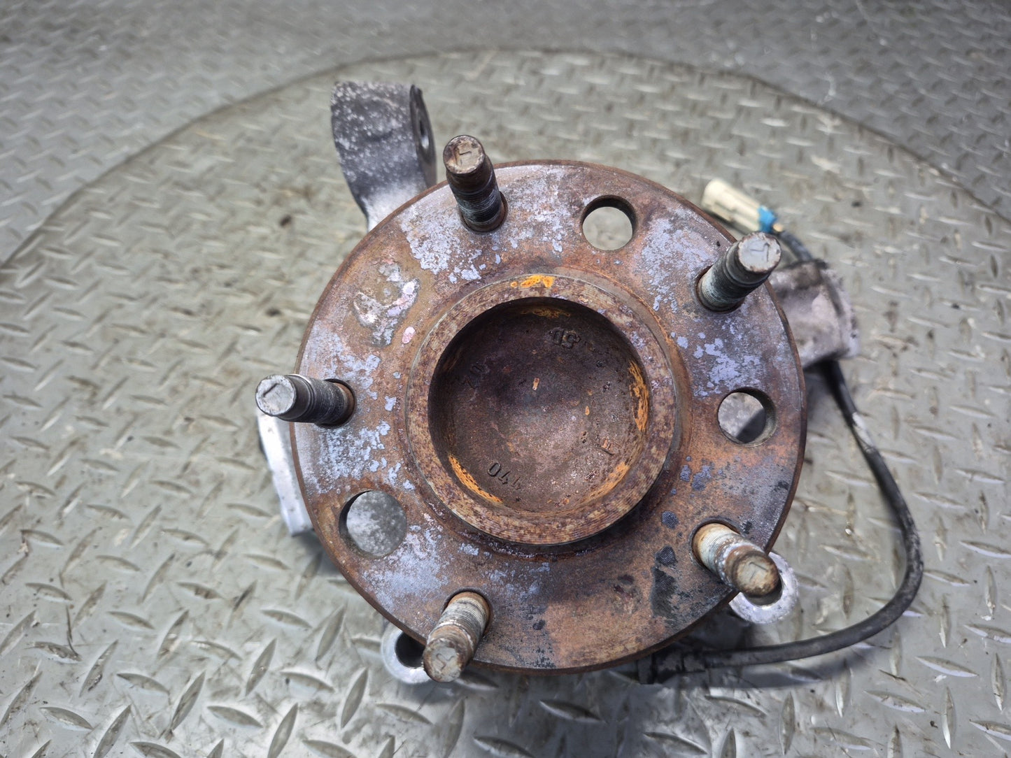 91-96 Chevrolet Corvette C4 Front Left Spindle Knuckle Wheel Hub Bearing OEM