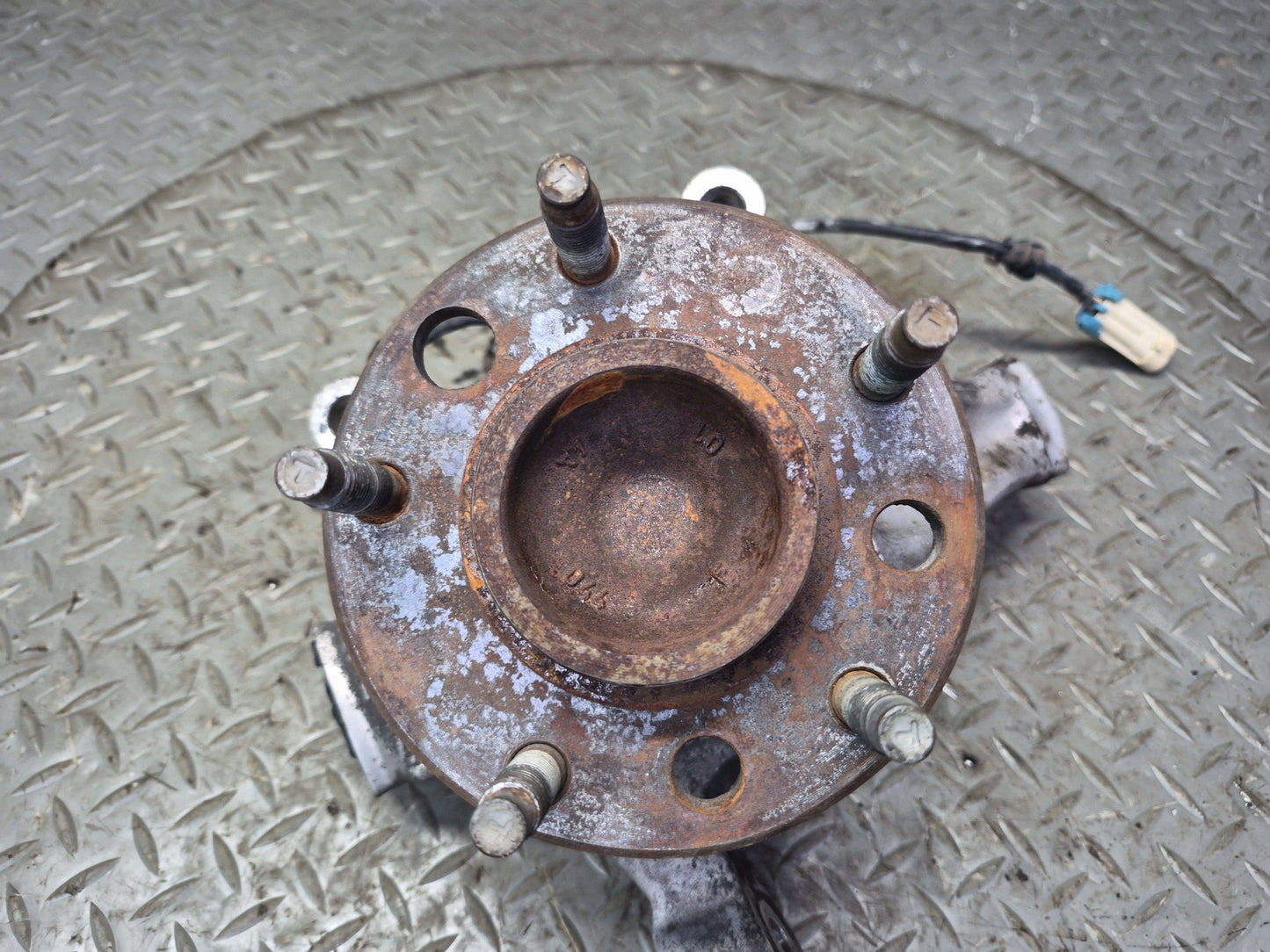 91-96 Chevrolet Corvette C4 Front Right Spindle Knuckle Wheel Hub Bearing OEM
