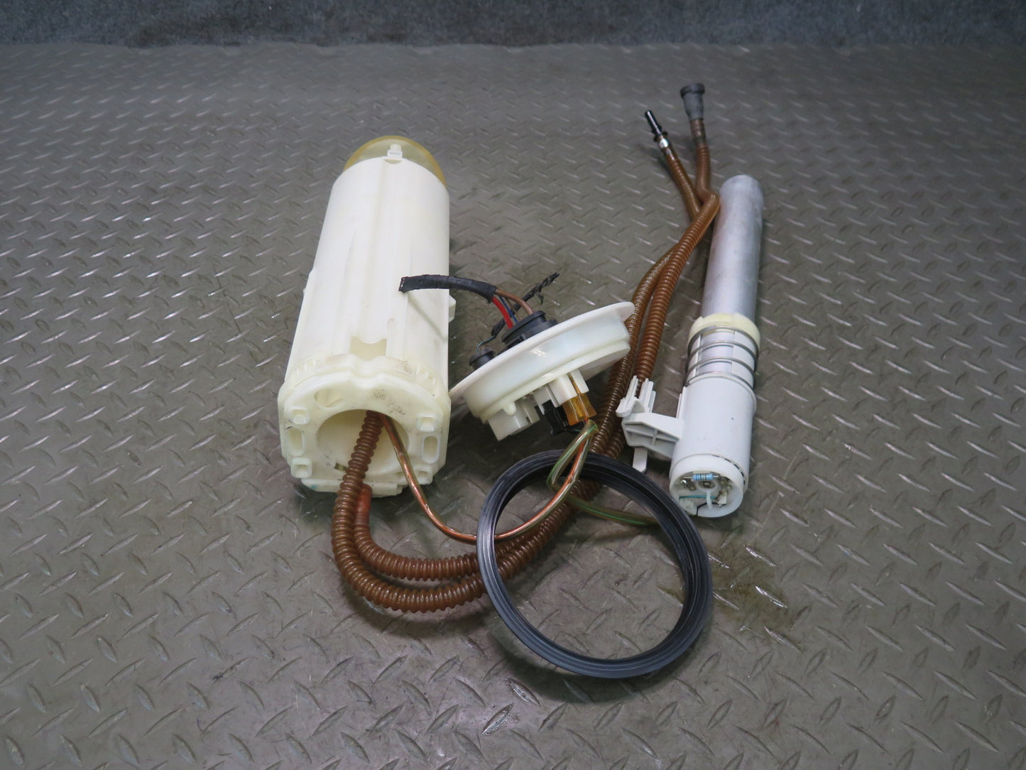 03-10 Bentley Continental GT Fuel Pump Level Sensor Sending Unit Set of 2 49K