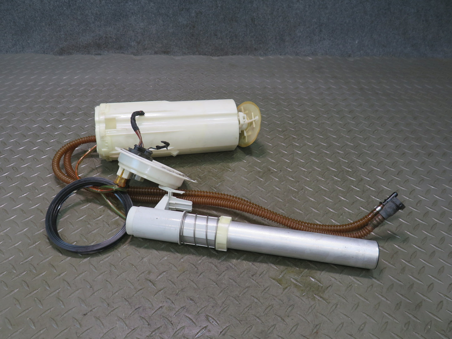 03-10 Bentley Continental GT Fuel Pump Level Sensor Sending Unit Set of 2 49K