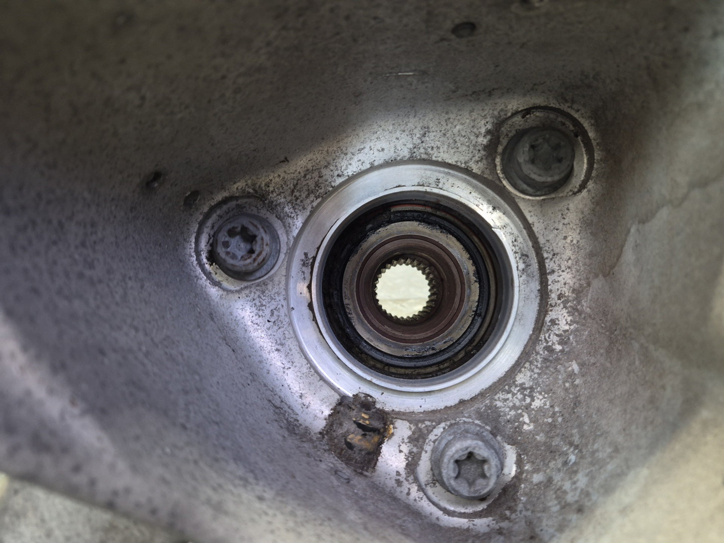91-96 Chevrolet Corvette C4 Rear Left Spindle Knuckle Wheel Hub Bearing OEM