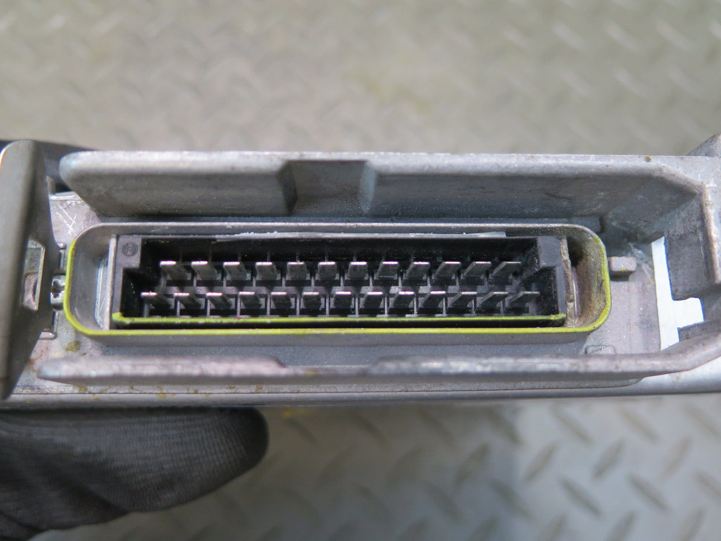 1985-1986 Porsche 928 M28.44 Engine ECU ECM Computer Control Module 92861812303