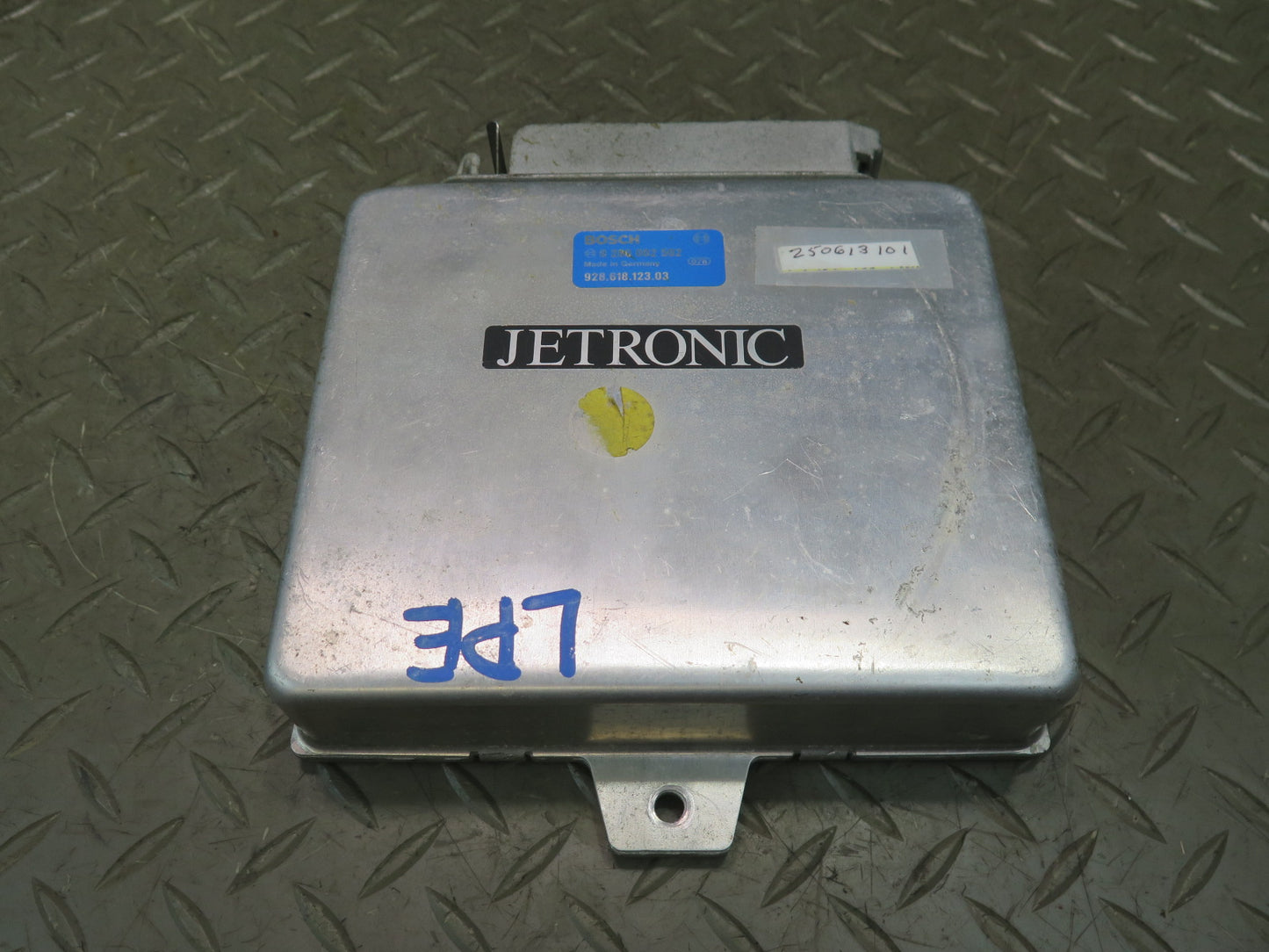 1985-1986 Porsche 928 M28.44 Engine ECU ECM Computer Control Module 92861812303