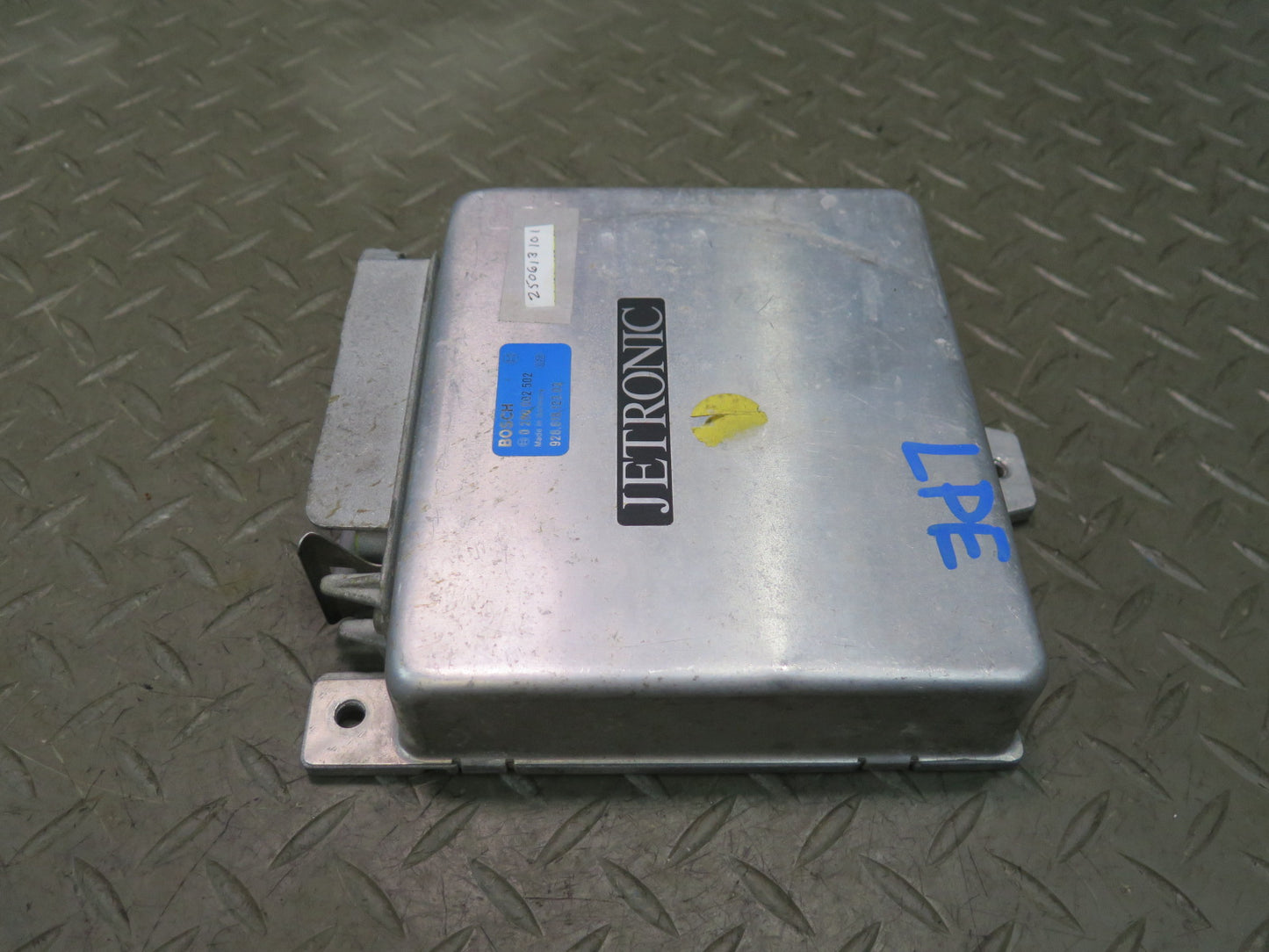 1985-1986 Porsche 928 M28.44 Engine ECU ECM Computer Control Module 92861812303