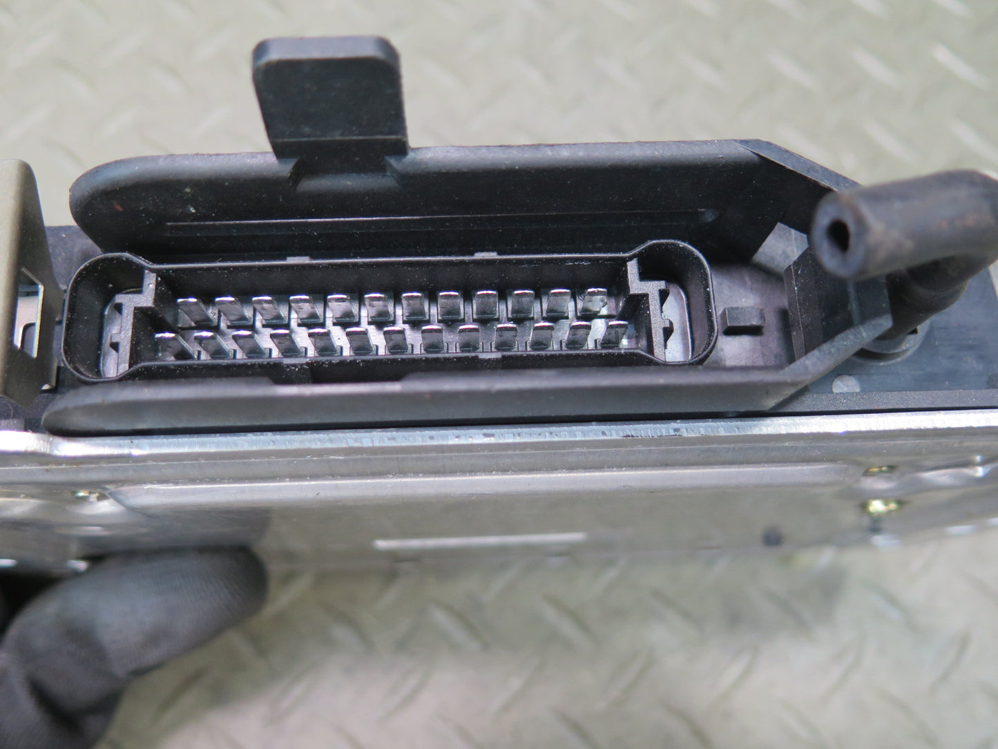 1985-1986 Porsche 928 Ignition Control Module Unit 92861812405