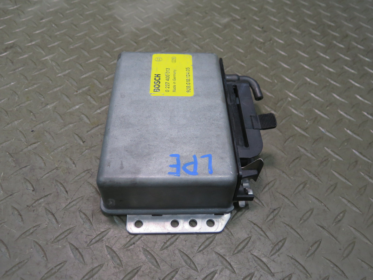 1985-1986 Porsche 928 Ignition Control Module Unit 92861812405