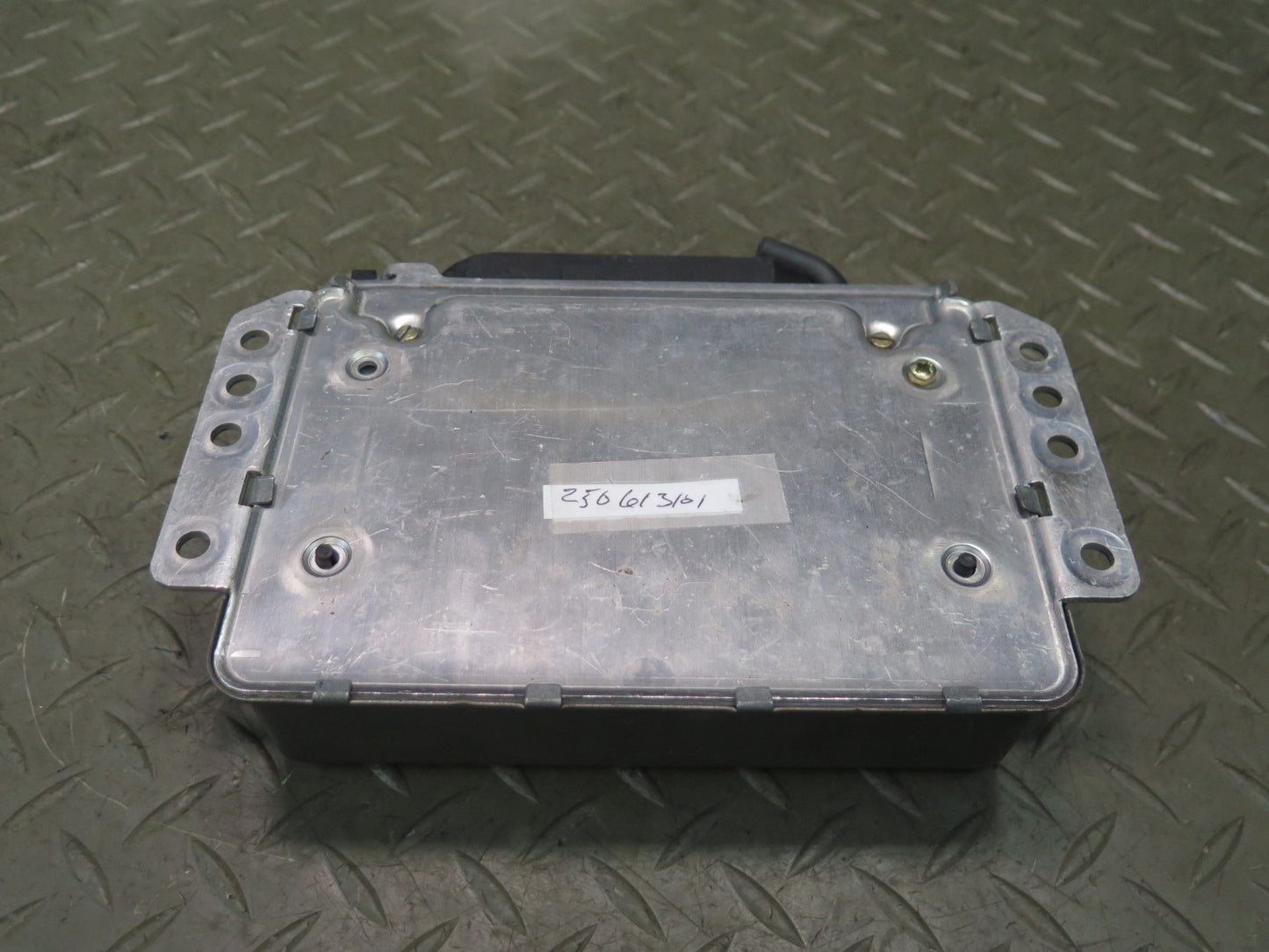 1985-1986 Porsche 928 Ignition Control Module Unit 92861812405