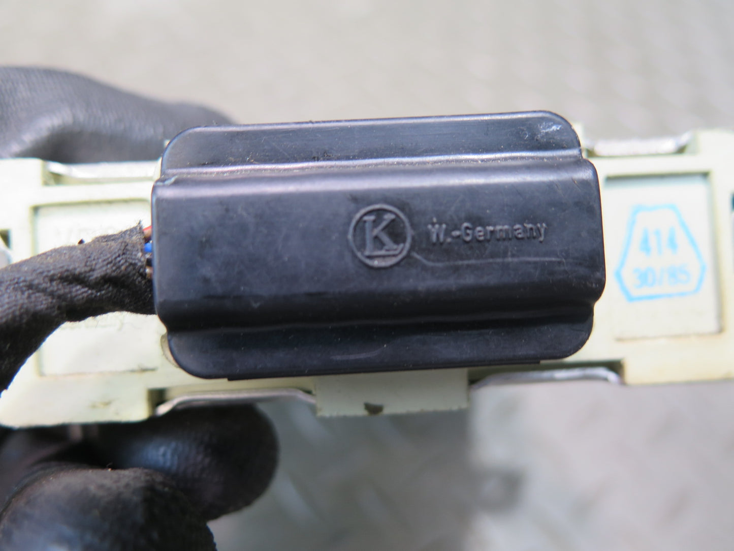 1986 Porsche 928 Cruise Control Module Regulator Unit 92861712700